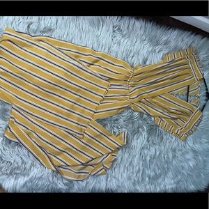 Super cute yellow romper!